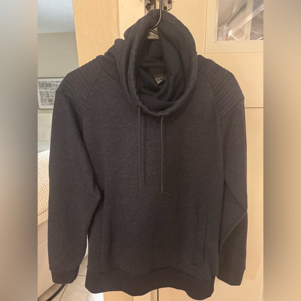 Mens H&M Funnel Neck Sweatshirt in Navy Blue Size Medium